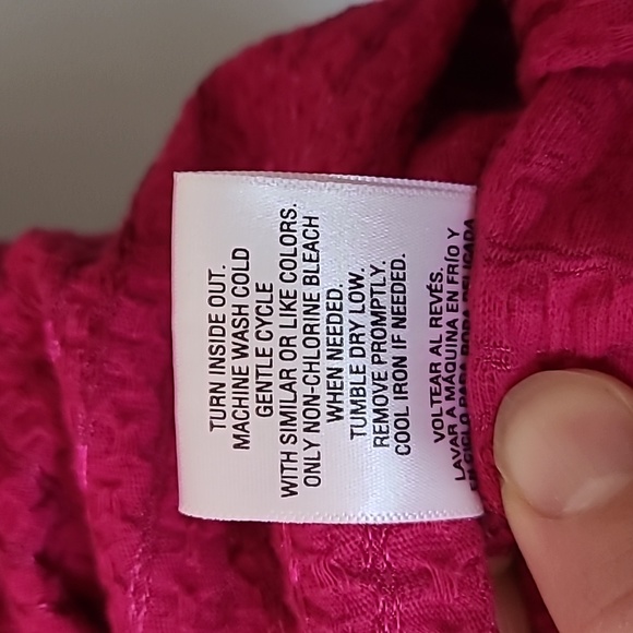 Jaclyn Smith pink top - Picture 4 of 8